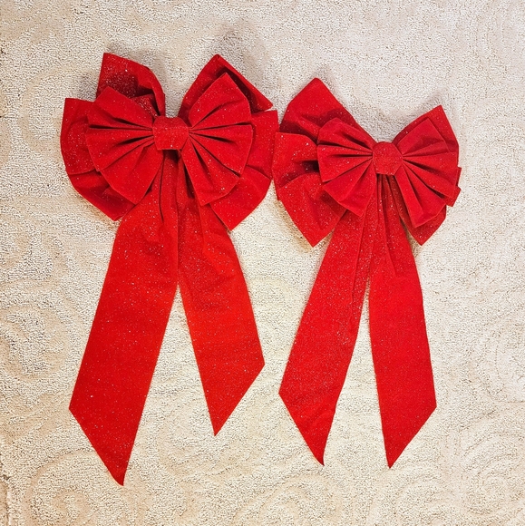 Beautiful Unique Colorful Holiday Christmas Wreath & 2 Large Red Bows - Picture 5 of 8